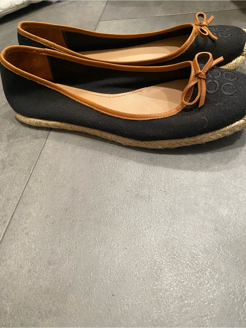 Coach Black Canvas Ballet Flats with Tan Trim - Picture 2 of 9